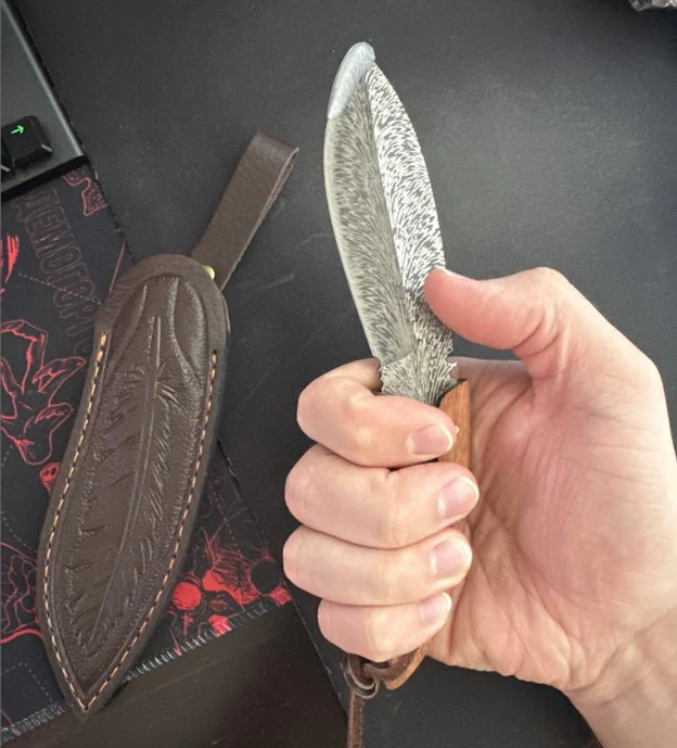 Colté™ Compact Mes met Veer-Design