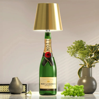 Lumé flessenlamp in een vaas